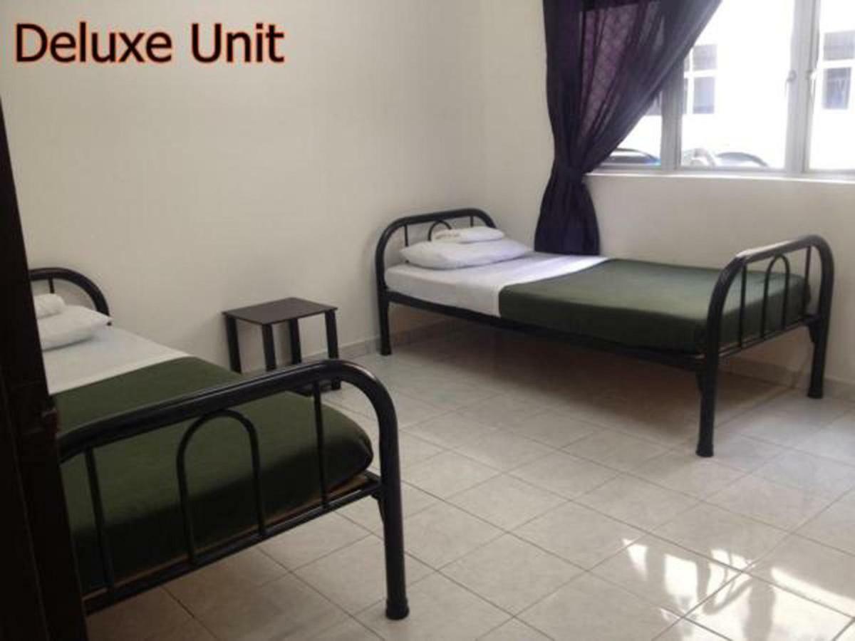 Bistari Homestay Parit Raja Uthm Екстериор снимка