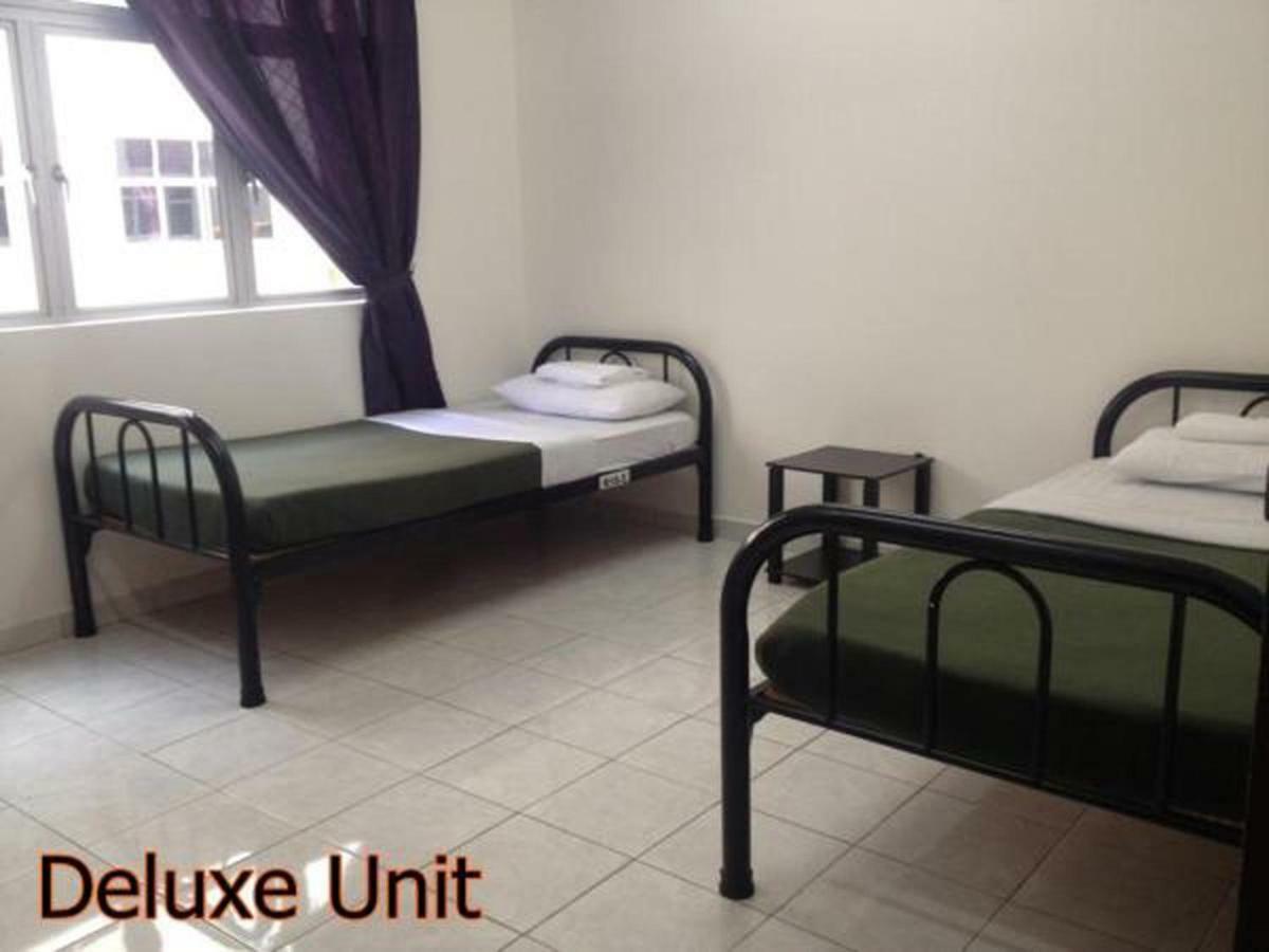 Bistari Homestay Parit Raja Uthm Екстериор снимка